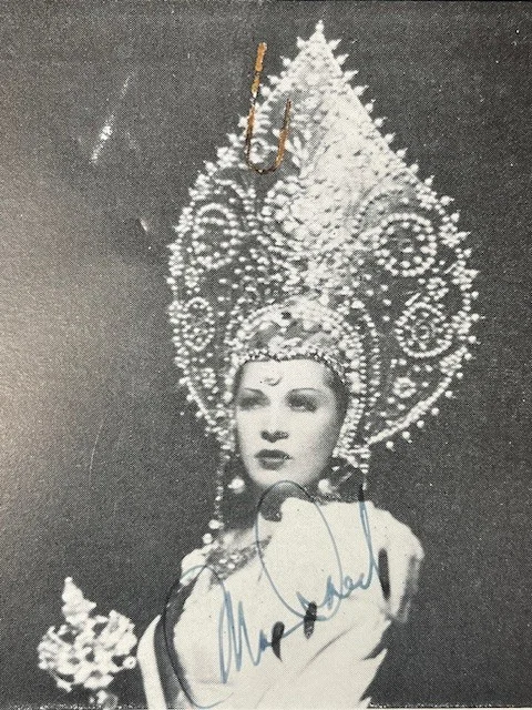Mae West — The Mae West Autographed/Signed "Catherine Was Great" Post Card JSA COA, image 3