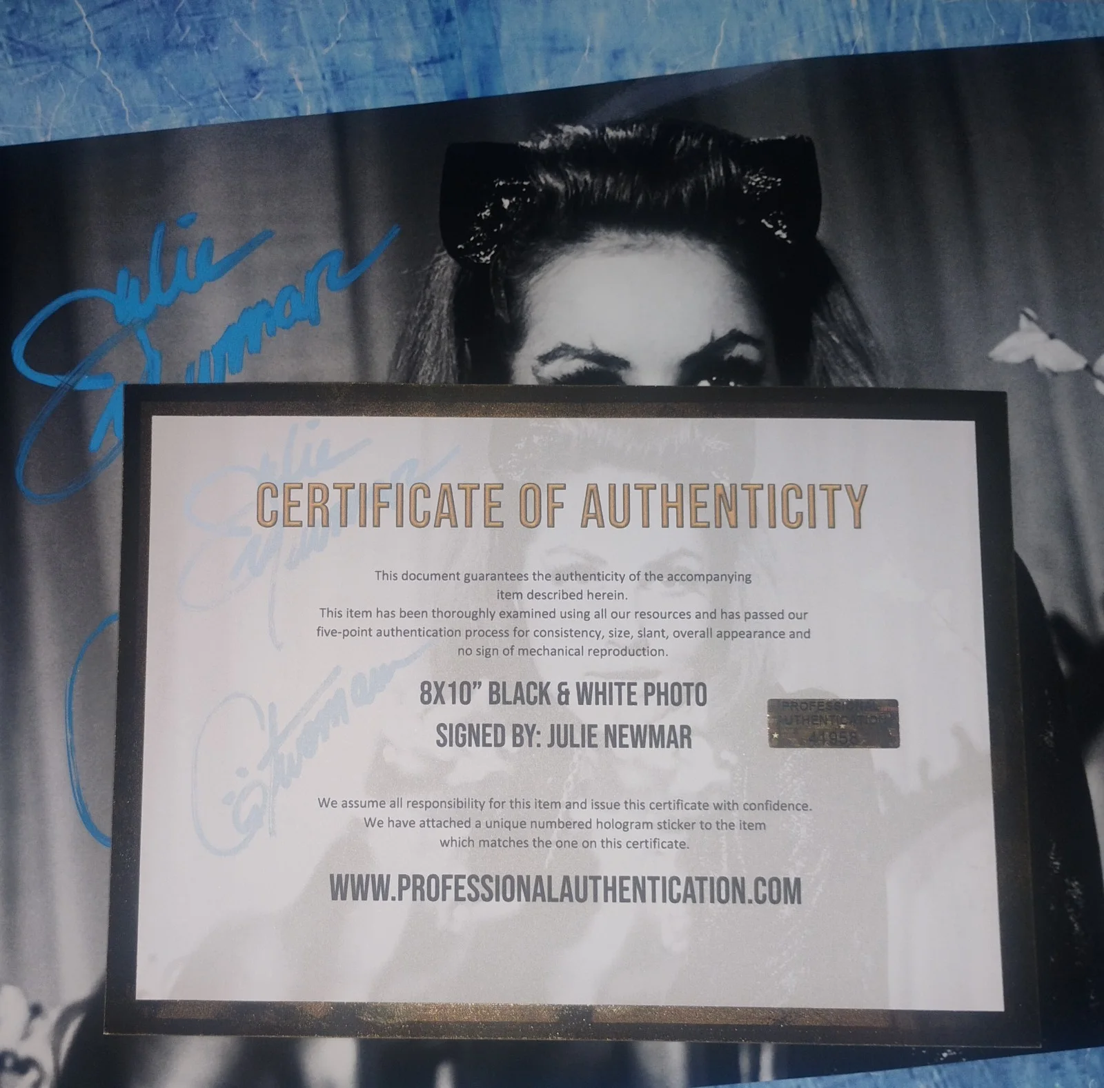 Julie Newmar Hand Signed Autograph 8x10 Photo COA Catwoman NO US TARIFFS, изображение 4