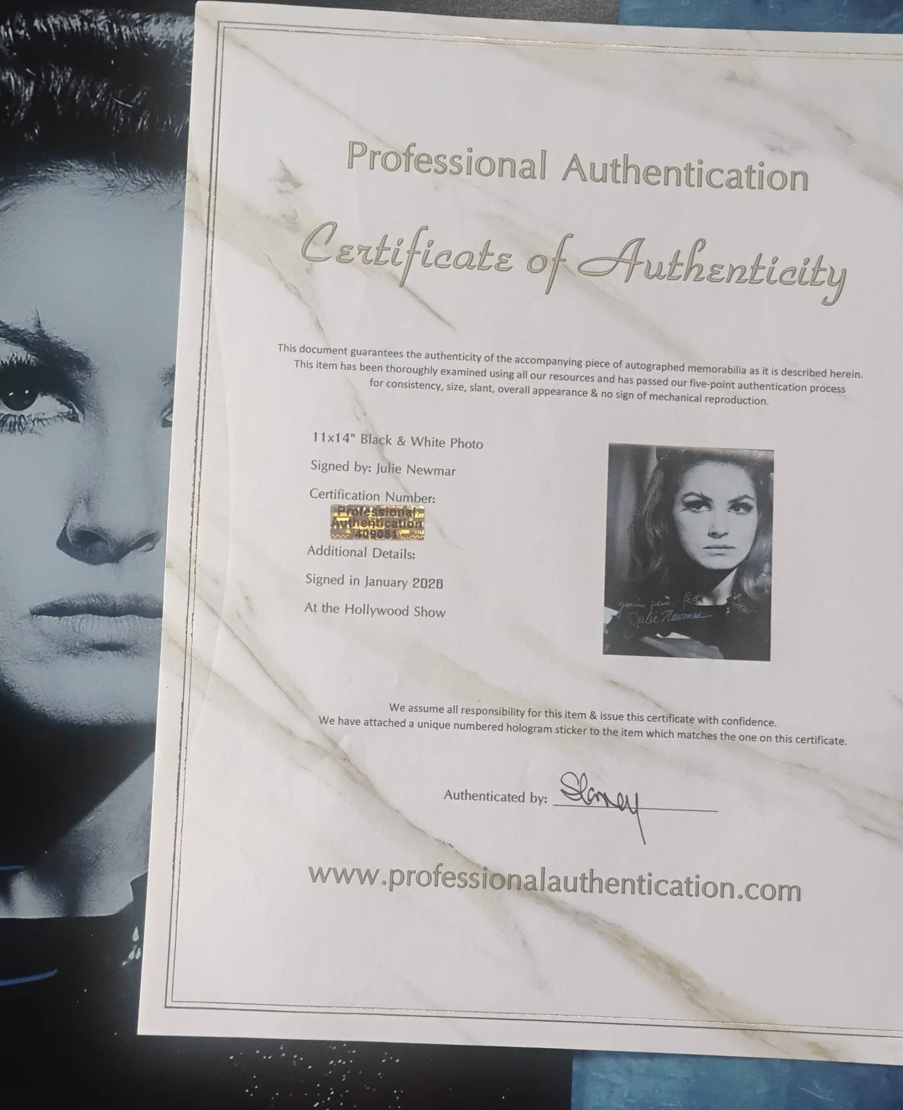 Julie Newmar Hand Signed Autograph 11x14 Photo COA Catwoman NO US TARIFFS, изображение 4