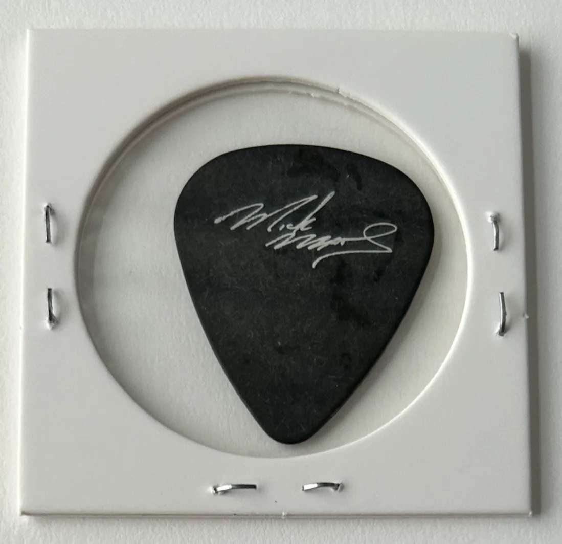 Mötley Crüe - Mick Mars Signature Guitar Pick - Maximum Rock Tour JVC - 2000, image 2