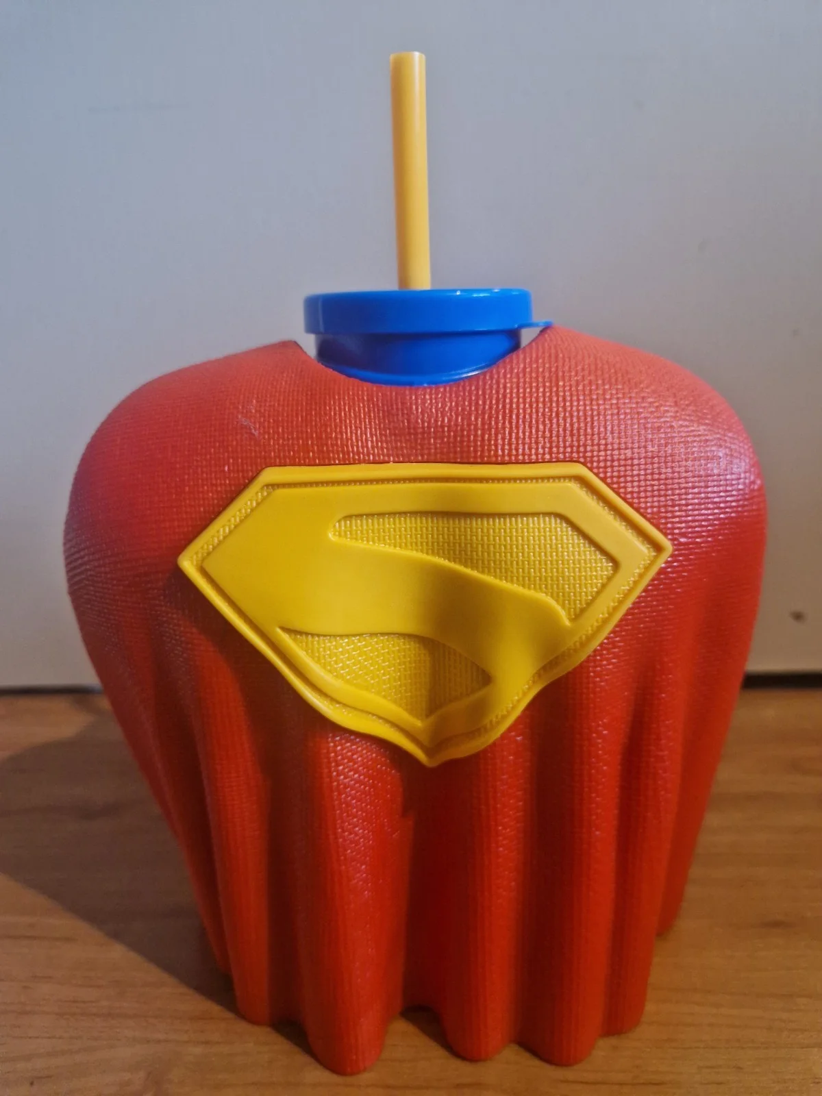 Superman Odeon Collector Tumbler Drinks Cup & Straw Limited Edition Merchandise, image 2