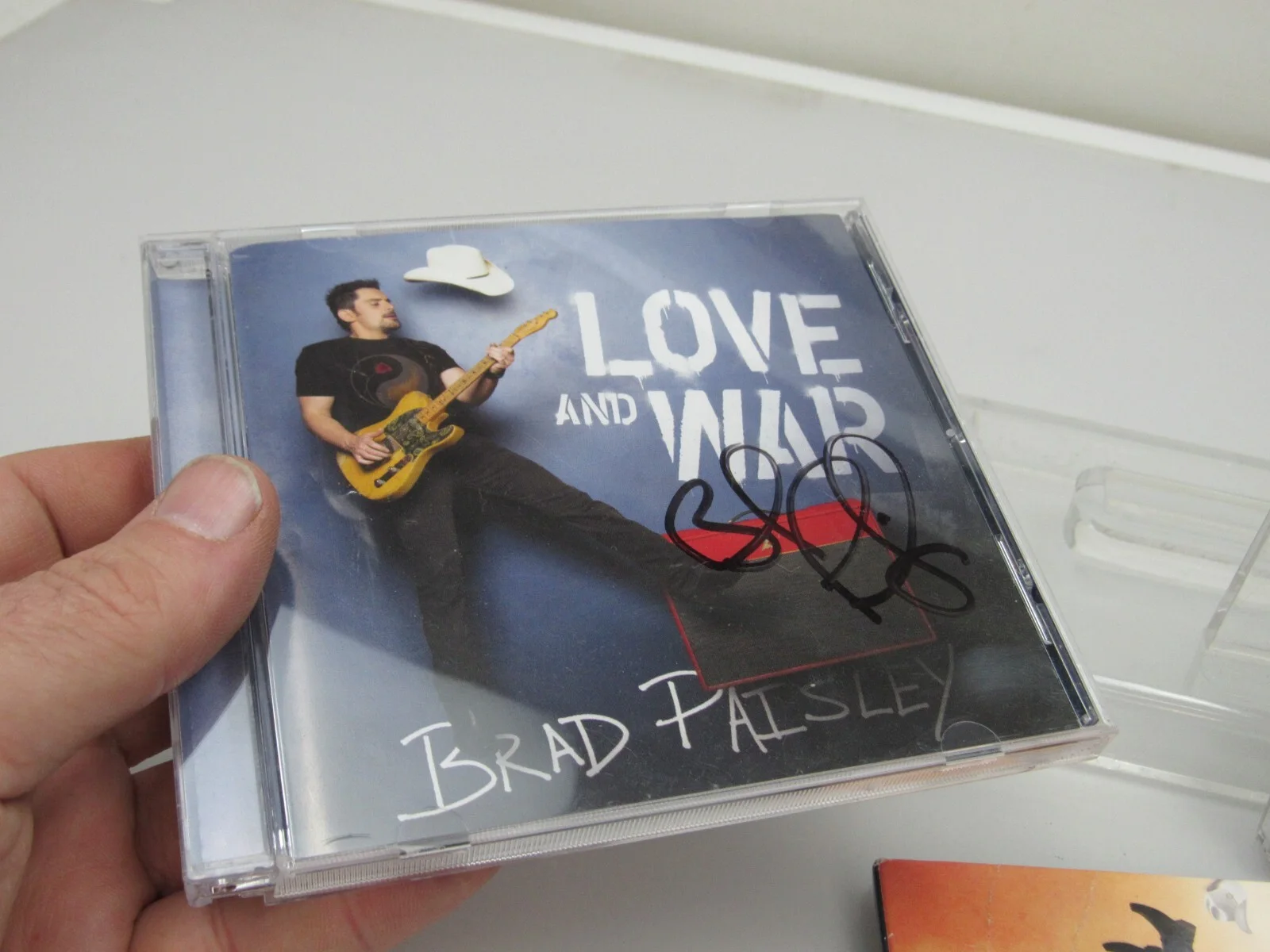 3 Brad Paisley SIGNED CD Lot Wheelhouse 5th Gear Love and War Autographed, image 2