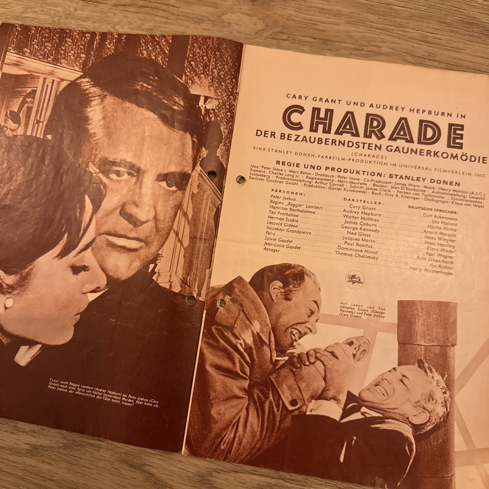 Rare Charade German Cinema Programme Cary Grant Audrey Hepburn James Coburn 1963, изображение 2