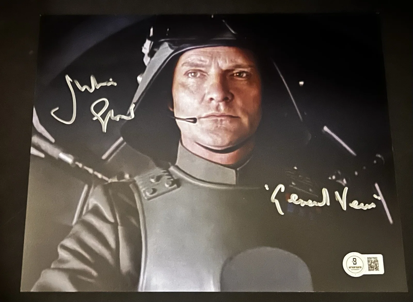 Julian Glover — Julian Glover signed autographed Star Wars General Veers 8x10 photo Beckett Bas