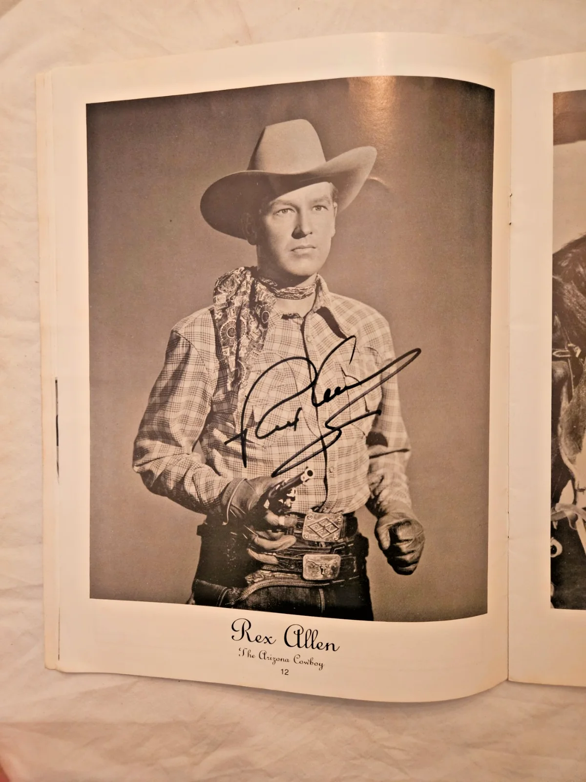 VTG - 1988 Riders of the Silver Screen Souvenir Program 7x signed, image 2