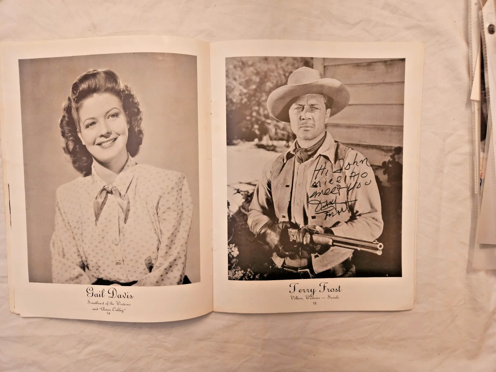 VTG - 1988 Riders of the Silver Screen Souvenir Program 7x signed, image 3