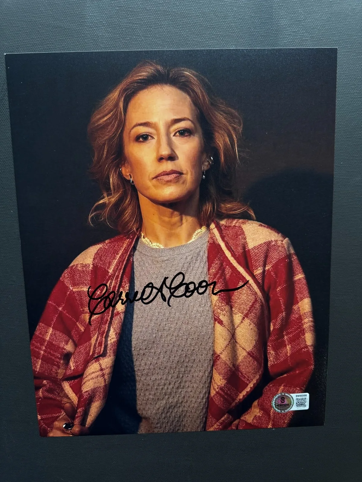 Carrie Coon — Carrie Coon Hot! autographed signed White Lotus 8x10 photo Beckett BAS coa