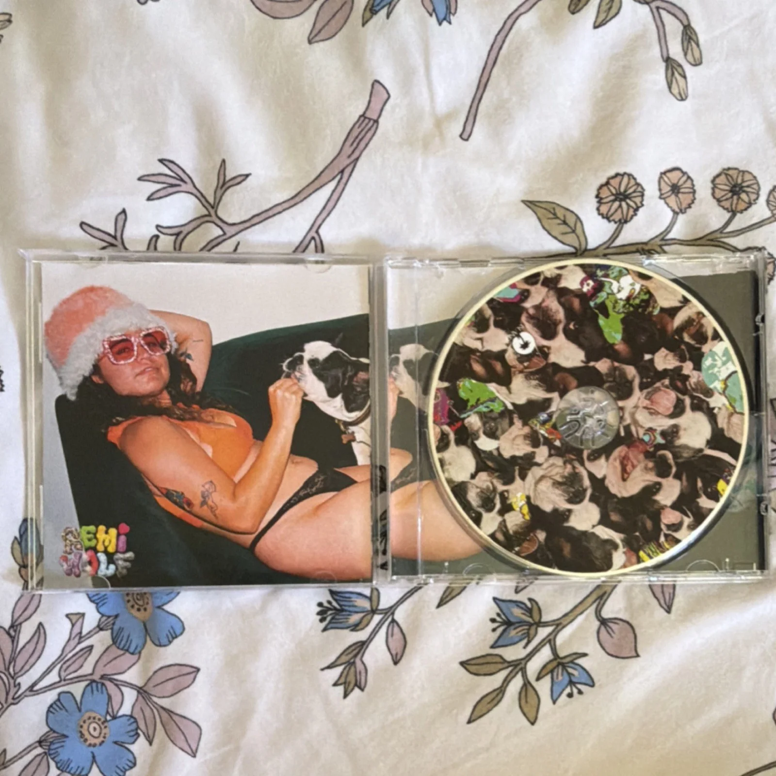 Remi Wolf Juno Signed CD & Booklet Original Music Collectible, image 3