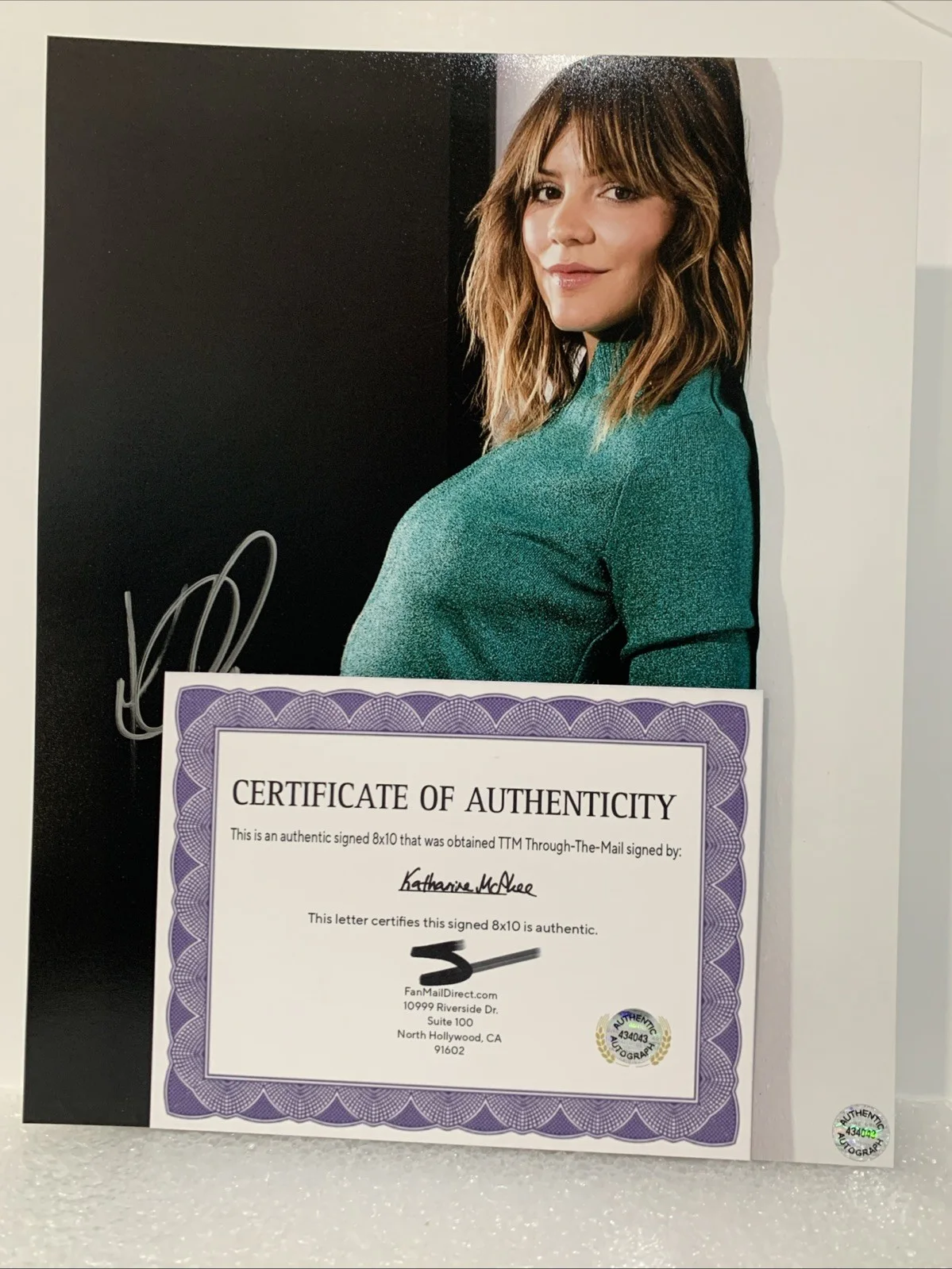 KATHERINE MCPHEE — Katharine McPhee (Actress) Signed Autographed 8x10 photo - AUTO COA, изображение 2