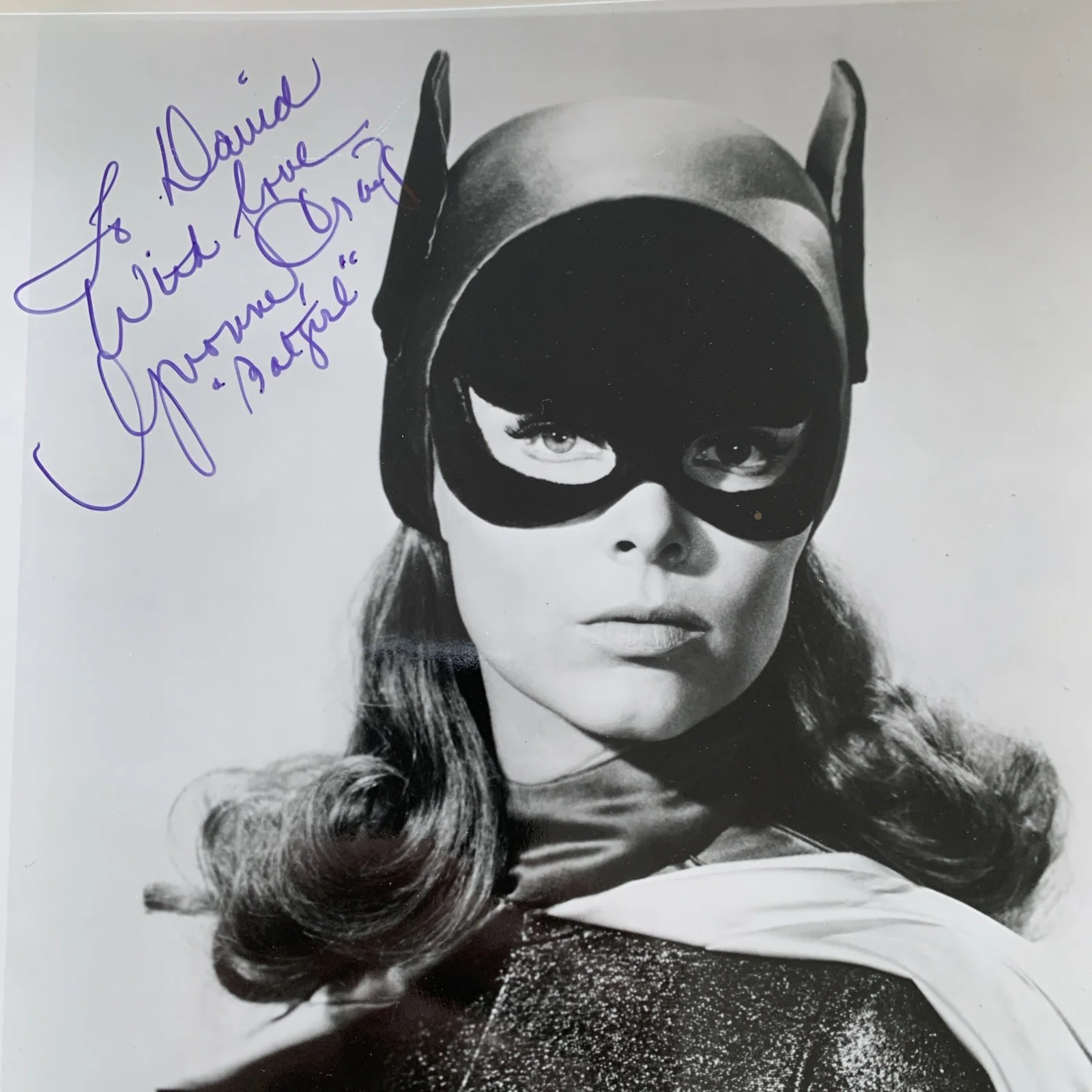 Yvonne Craig — YVONNE CRAIG "BATGIRL" DC COMICS SIGNED VINTAGE BATMAN 8X10 AUTHENTIC Nice, изображение 2