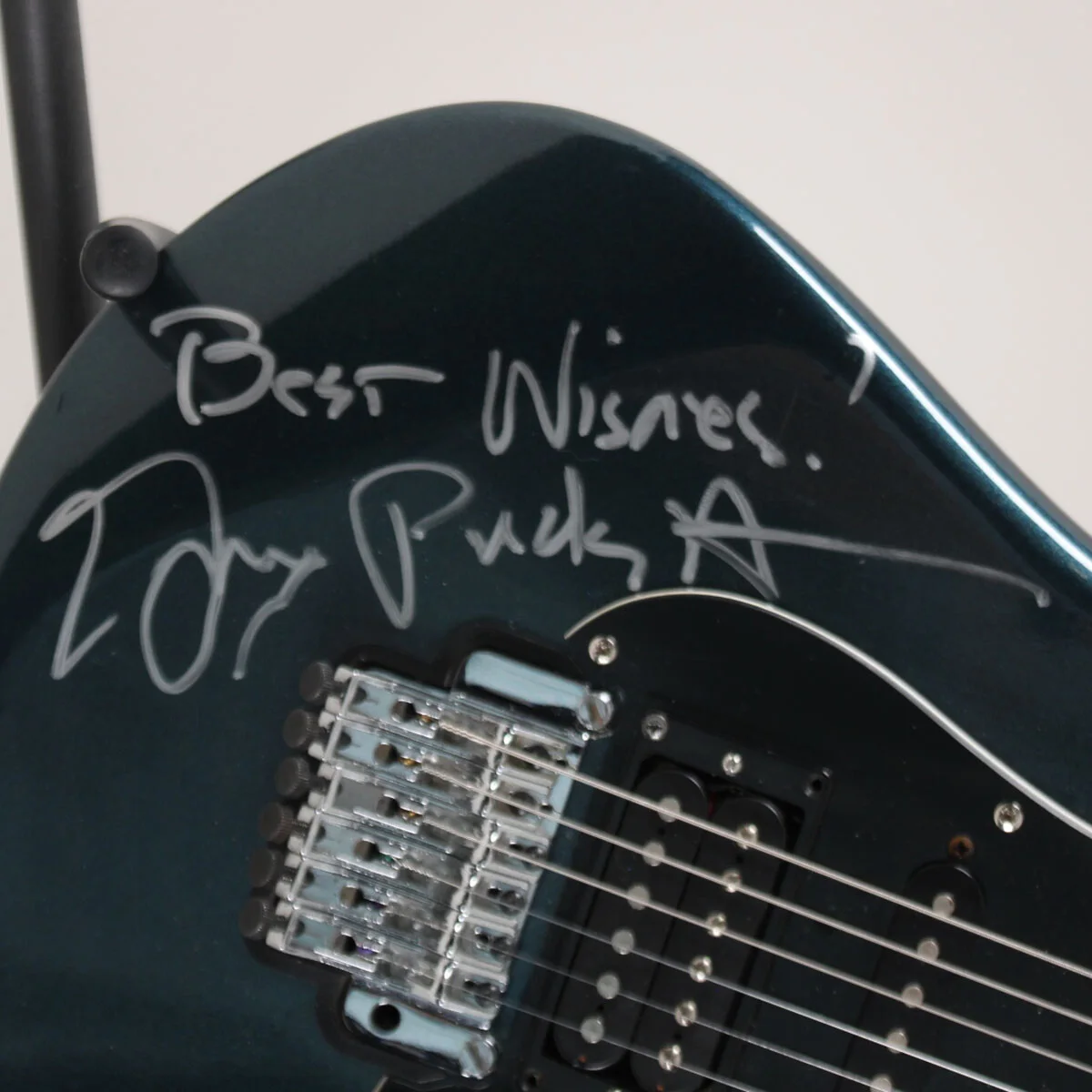 Gary Puckett and the Union Gap Signed Guitar 1960s Band - COA JSA, изображение 2