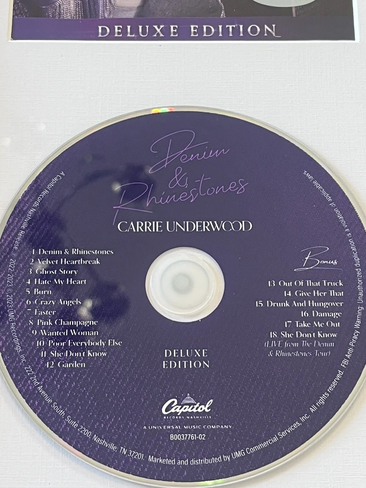 CARRIE UNDERWOOD SIGNED DENIM & RHINESTONES and DISPLAY FRAMED CD autograph PSA, изображение 3