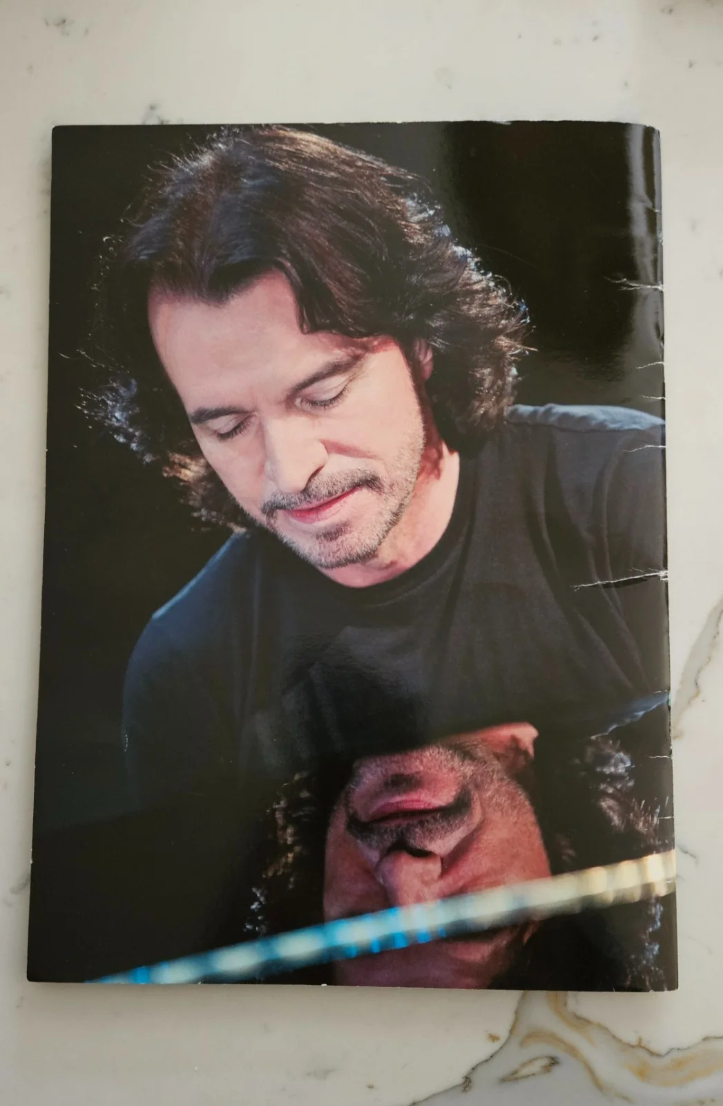 Yanni Autographed Collection – Signed Tour Program 2012 + Signed CD + VIP Pass, изображение 2