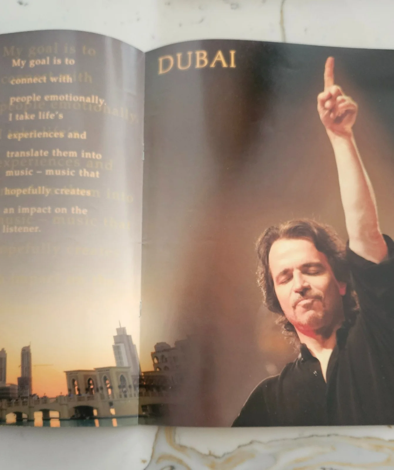 Yanni Autographed Collection – Signed Tour Program 2012 + Signed CD + VIP Pass, изображение 5