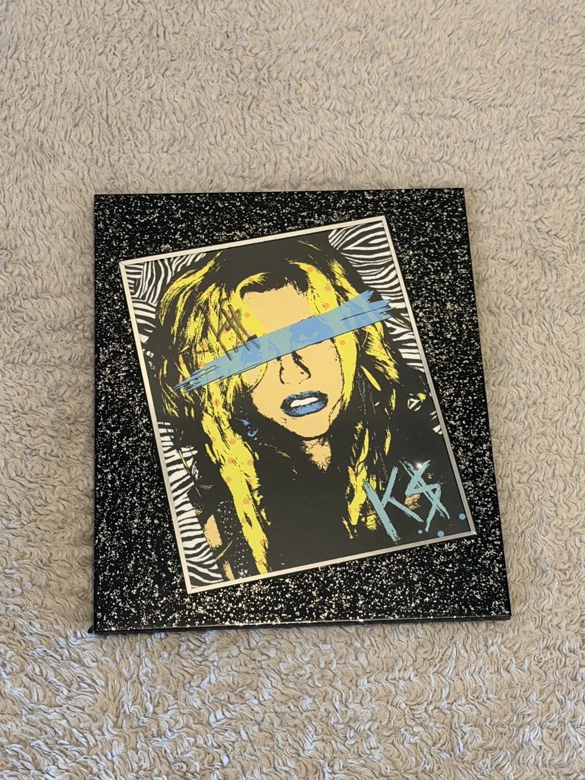 KESHA / KE$HA / K$ SIGNED GET SLEAZY POSTER WITH GLITTER FRAME - RARE ITEM!, image 2