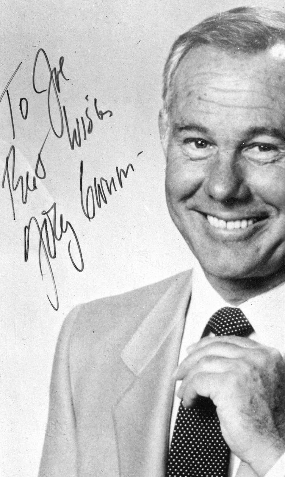 Johnny Carson — Vintage Johnny Carson Signed 8x10 Photo Autograph Beverly Hills Mercedes Prov, image 3