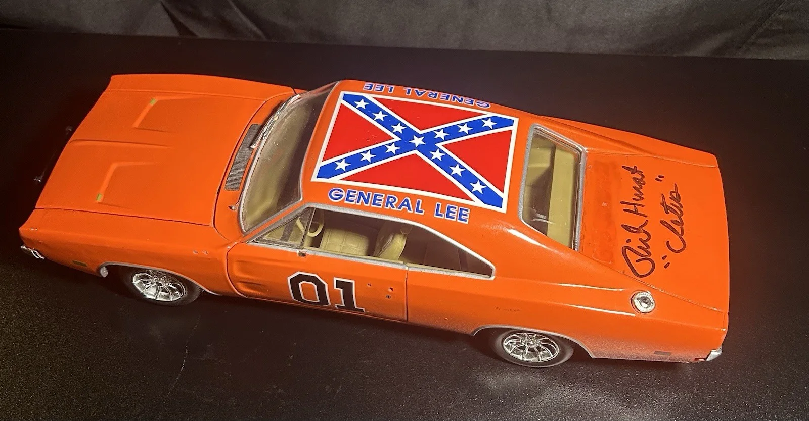 Rick Hurst — The Dukes Of Hazzard 1:18 General Lee Signed Autographed By Rick Hurst Cletus, изображение 2