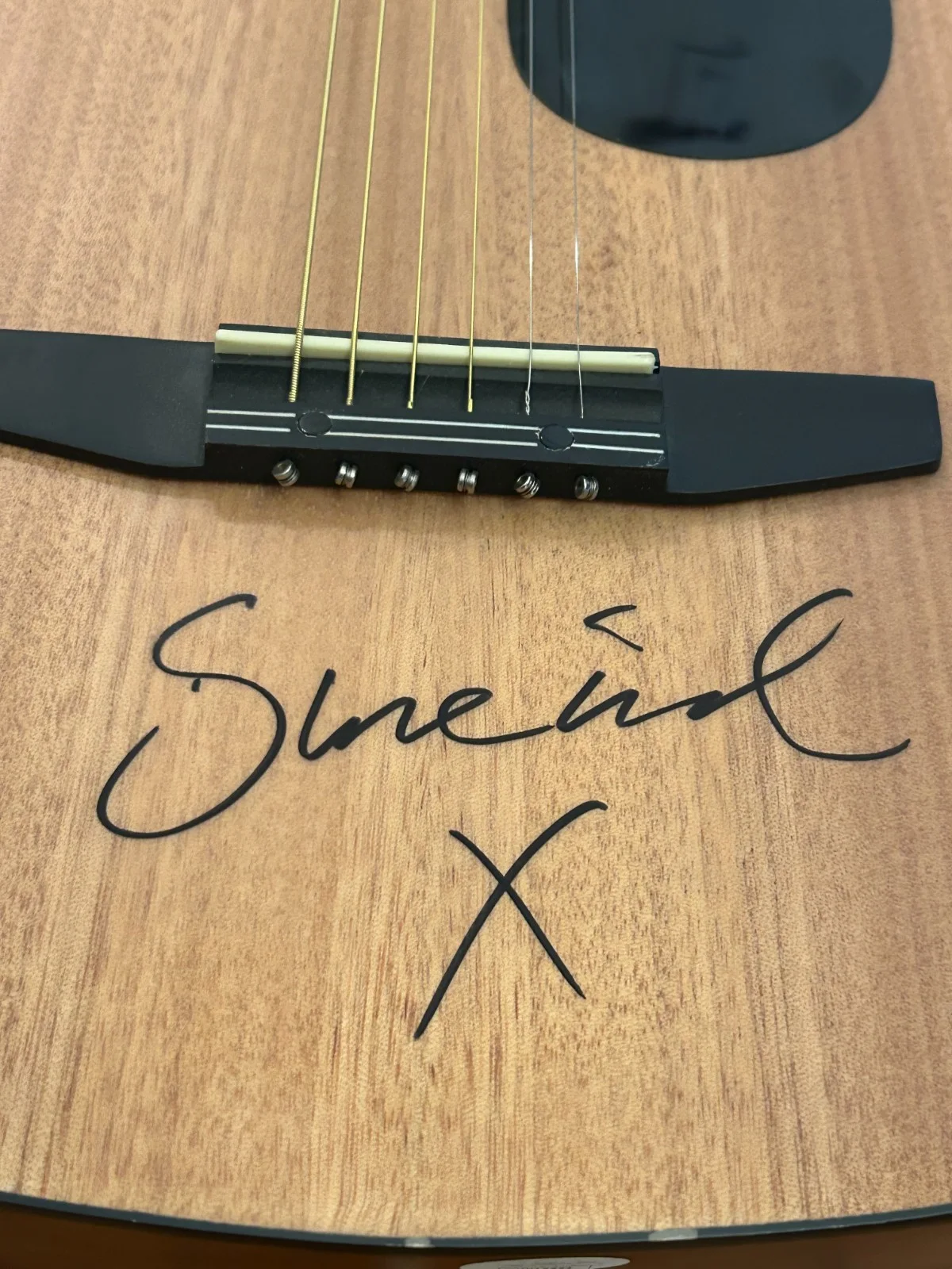 Sinead O'Connor signed Acoustic Guitar JSA COA, image 2
