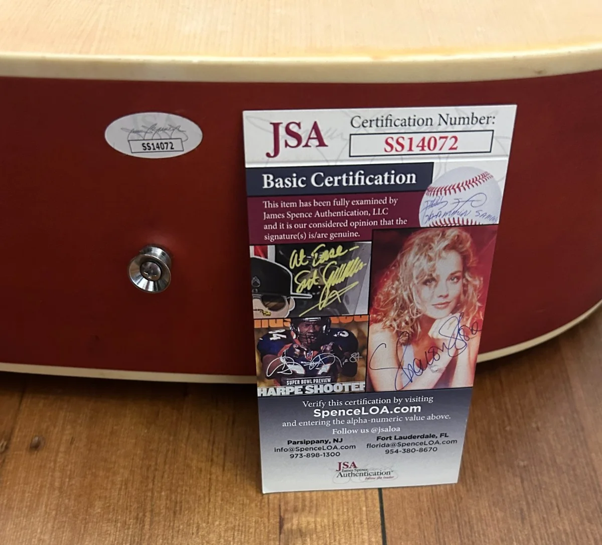 Isaac Brock of Modest Mouse signed Acoustic Guitar JSA Certificate COA, изображение 3