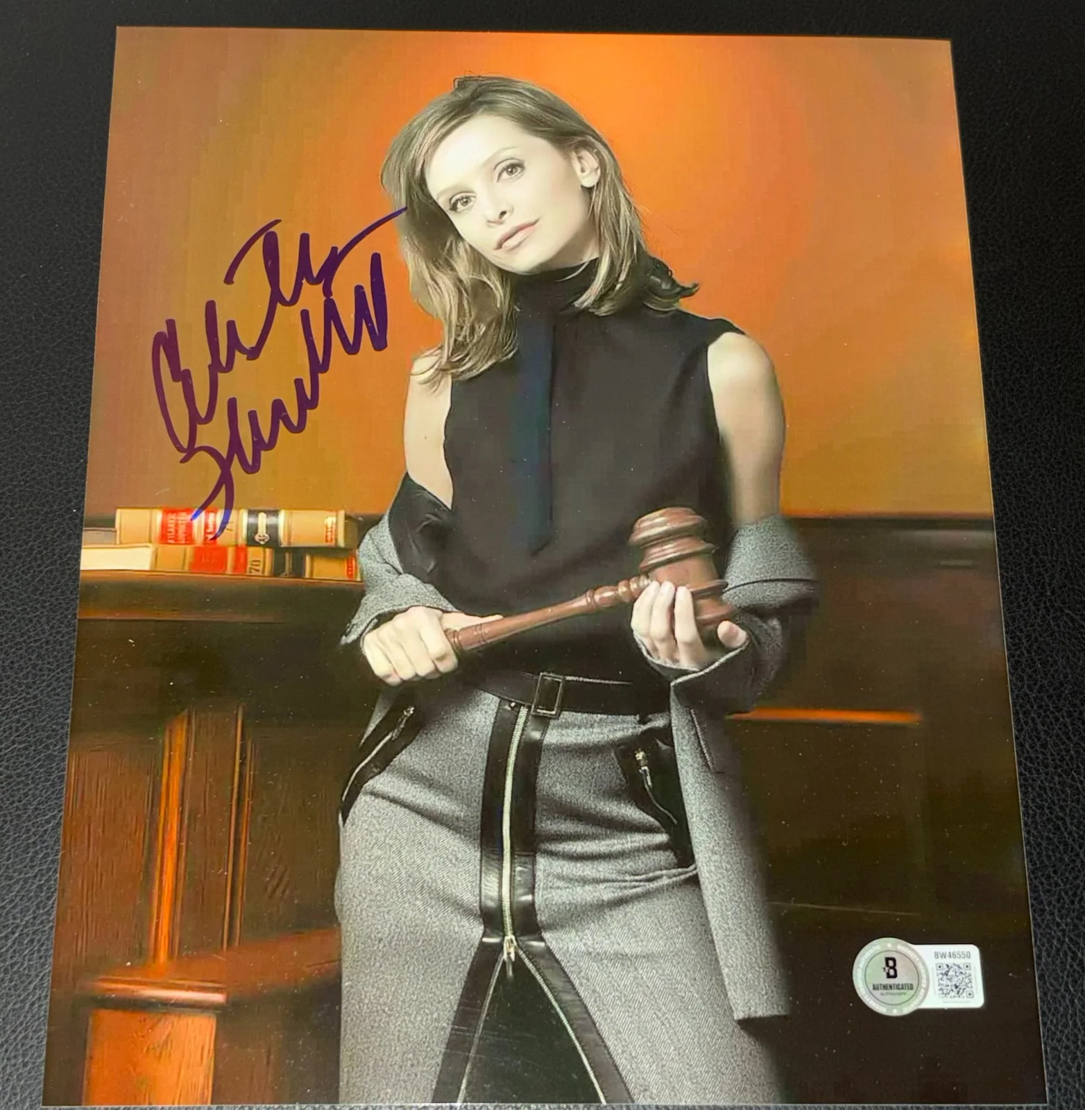 Calista Flockhart — Calista Flockhart Signed Autograph 8x10 Photo Authentic Ally McBeal Beckett BAS