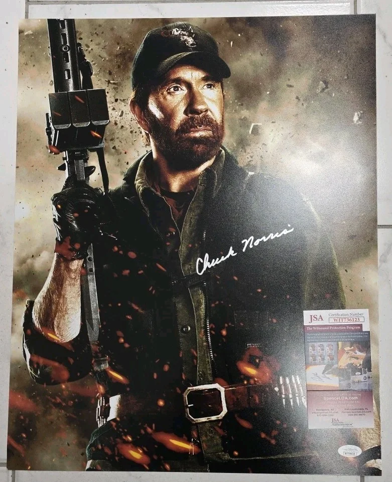 Chuck Norris — Chuck Norris Signed 16X20 "The Expendables 2" Photo JSA Certified, изображение 4