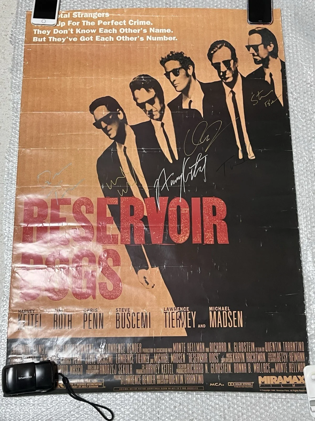 SEE BELOW — Movie Reservoir Dogs CAST SIGNED MOVIE POSTER /autograph