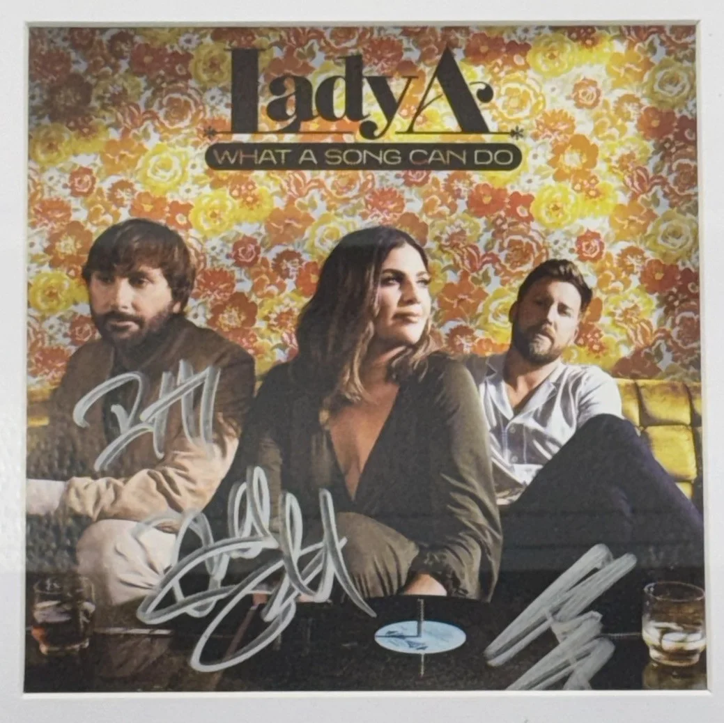 LADY ANTEBELLUM WHAT A SONG CAN DO SIGNED FRAMED NEW CD BOOKLET SOLD OUT RARE #2, image 2