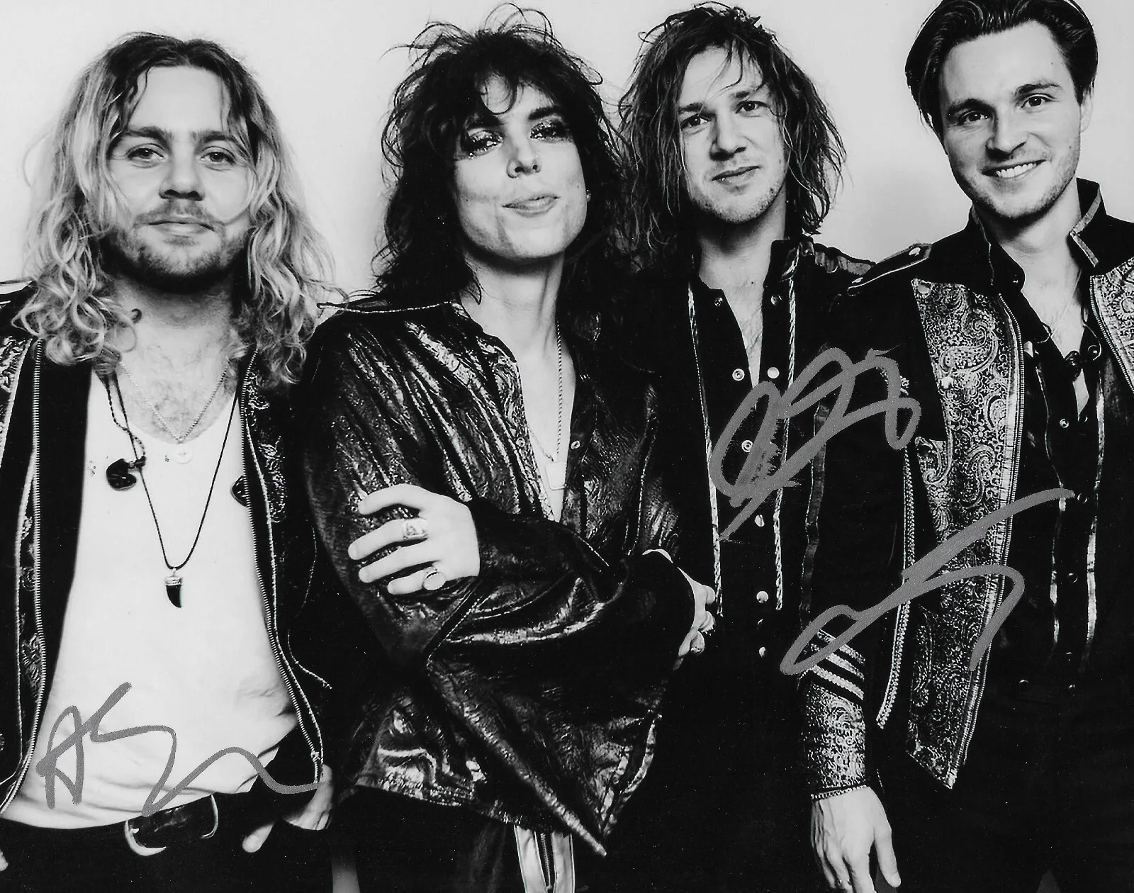 The Struts Band Signed 8x10 Photo Proof COA Autographed Davies,Slack,Elliott, image 2