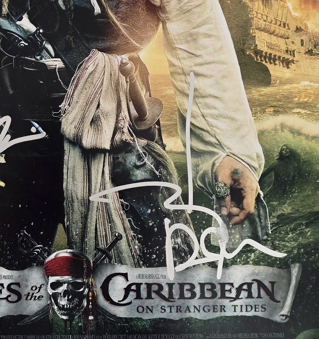 Johnny Depp, Jerry Bruckheimer — Johnny Depp Signed Pirates of the Caribbean 12x18 Photo COA Proof Autographed., изображение 4