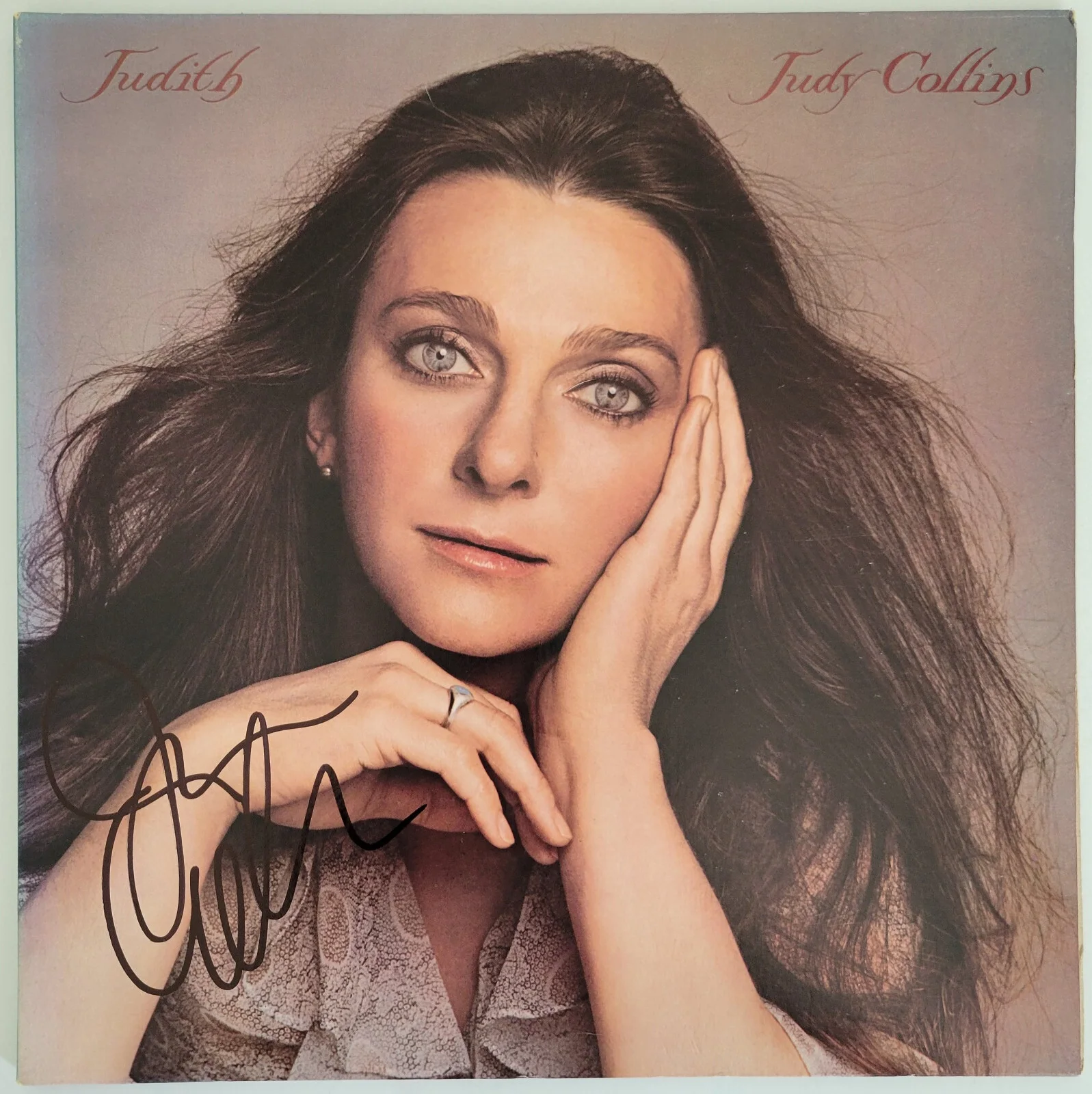 Judy Collins signed Judith album vinyl record COA exact proof autographed, изображение 3