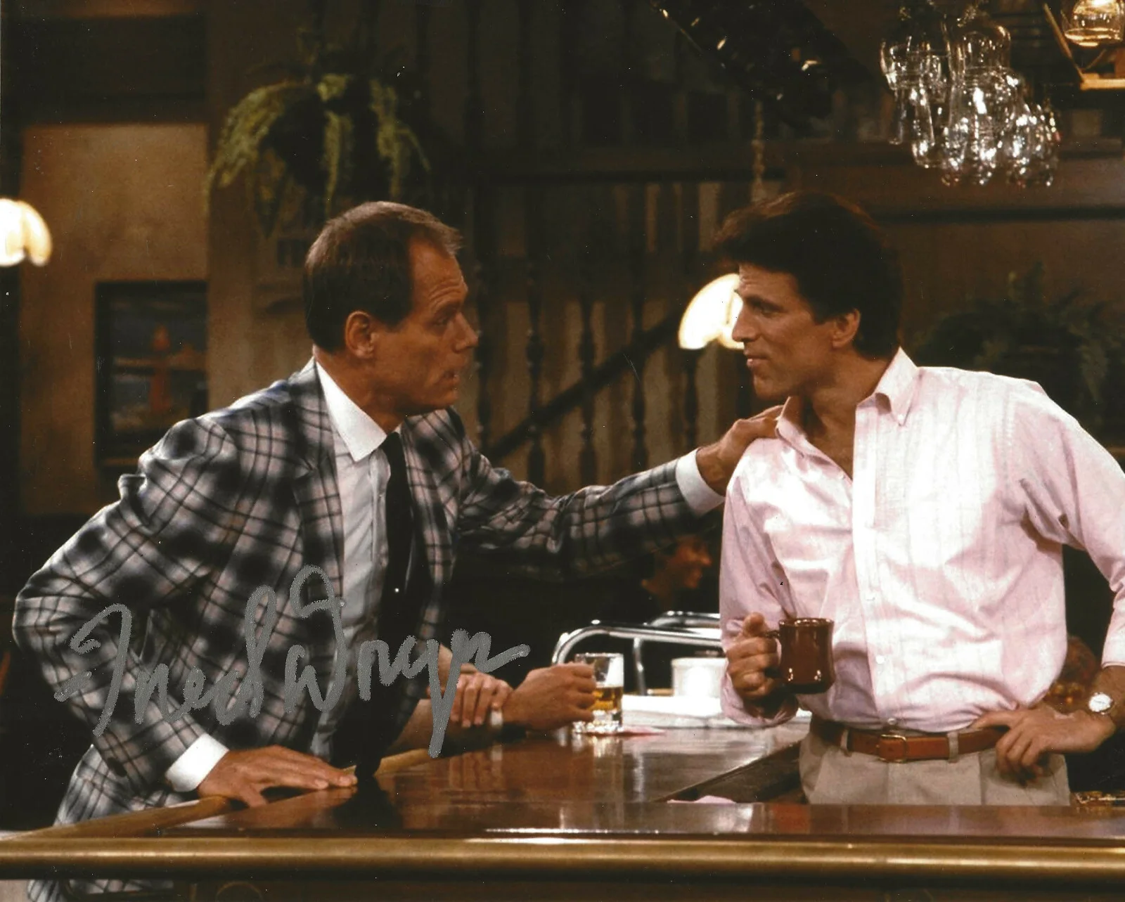 Fred Dryer — Fred Dryer actor signed Cheers 8x10 photo exact Proof COA autographed, изображение 2