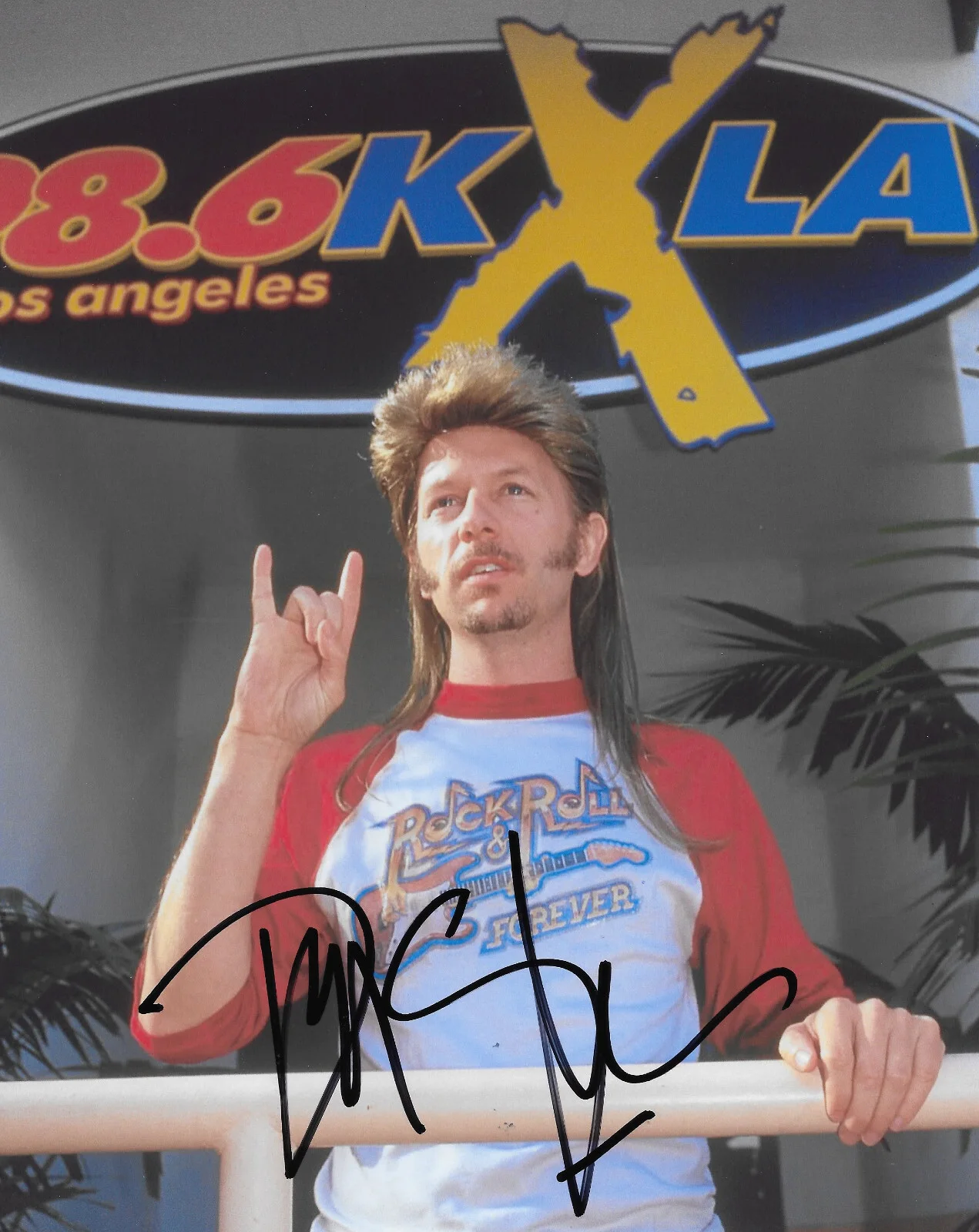 David Spade — David Spade Actor Signed Joe Dirt 8x10 Photo Exact Proof COA Autographed, image 2
