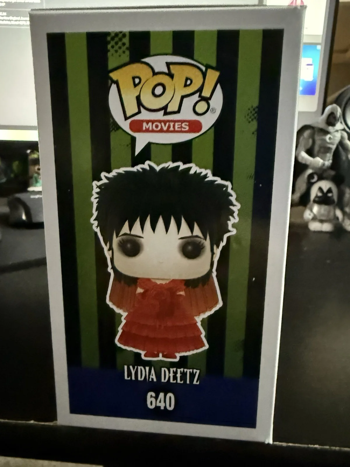 Winona Ryder — Funko Pop! Beetlejuice - Lydia - Signed by Winona Ryder (SWAU COA), изображение 4