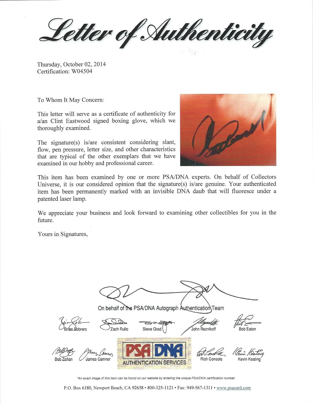 Clint Eastwood — Clint Eastwood autographed Boxing glove COA with exact proof PSA DNA Rare, image 2