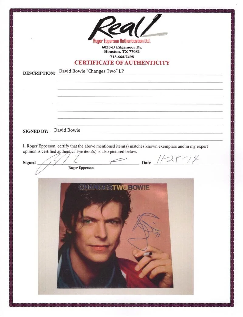 David Bowie — David Bowie Signed Autograph Changes Two Album Vinyl Record LP w/ JSA COA, image 4