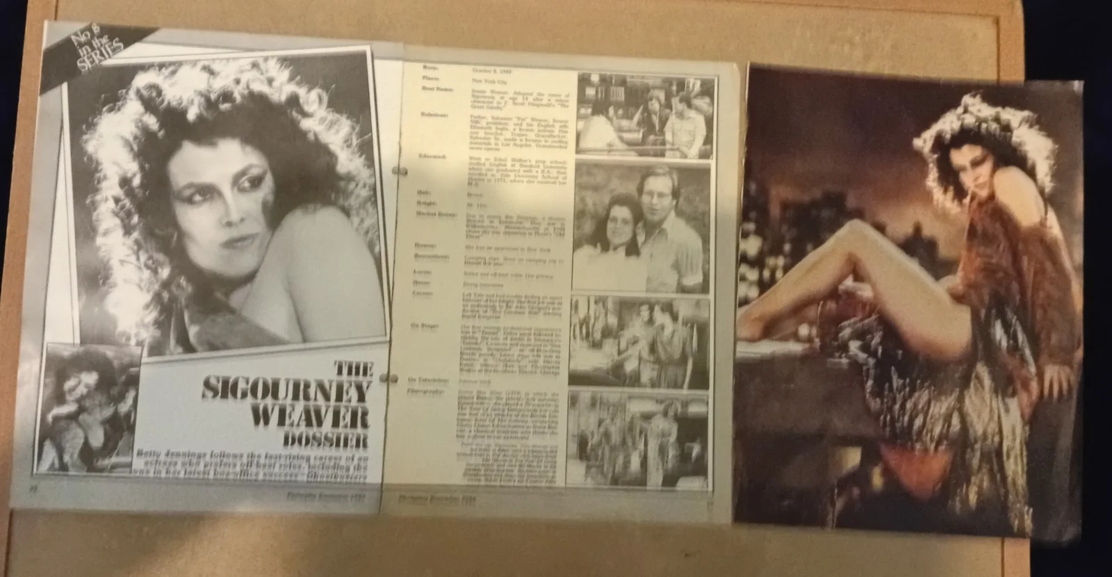 SIGOURNEY WEAVER MAGAZINE CLIPPINGS, image 2