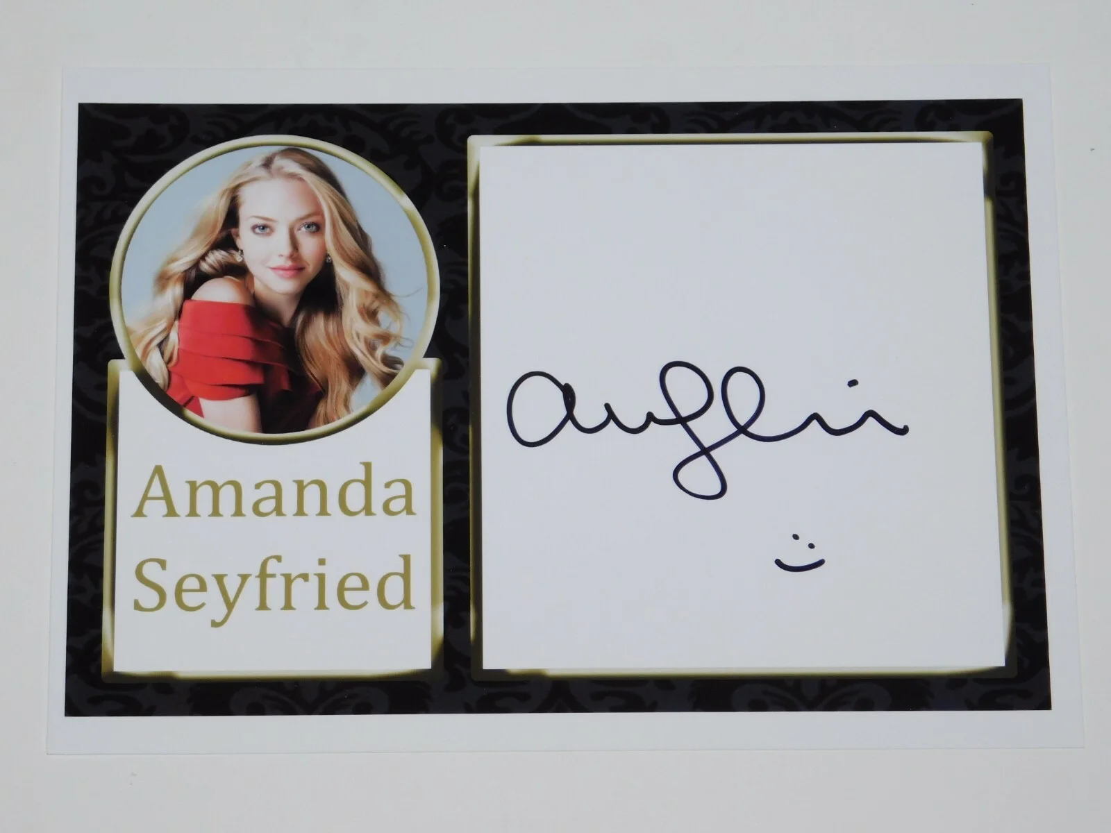 Amanda Seyfried — Amanda Seyfried Signed Autographed 5x7 Photo Actress Les Misérables Mamma Mia!, image 4