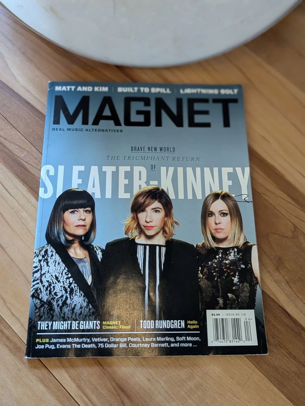 Janet Weiss Sleater Kinney Signed +Message Remo Drumhead Austin +MAGNET MAG #119, изображение 4