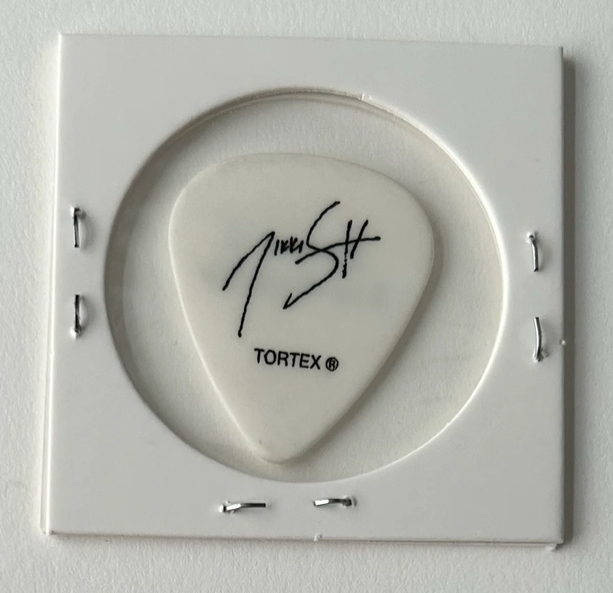 Mötley Crüe - Nikki Sixx Signature Tour Guitar Pick - Saints Of Los Angeles, изображение 2