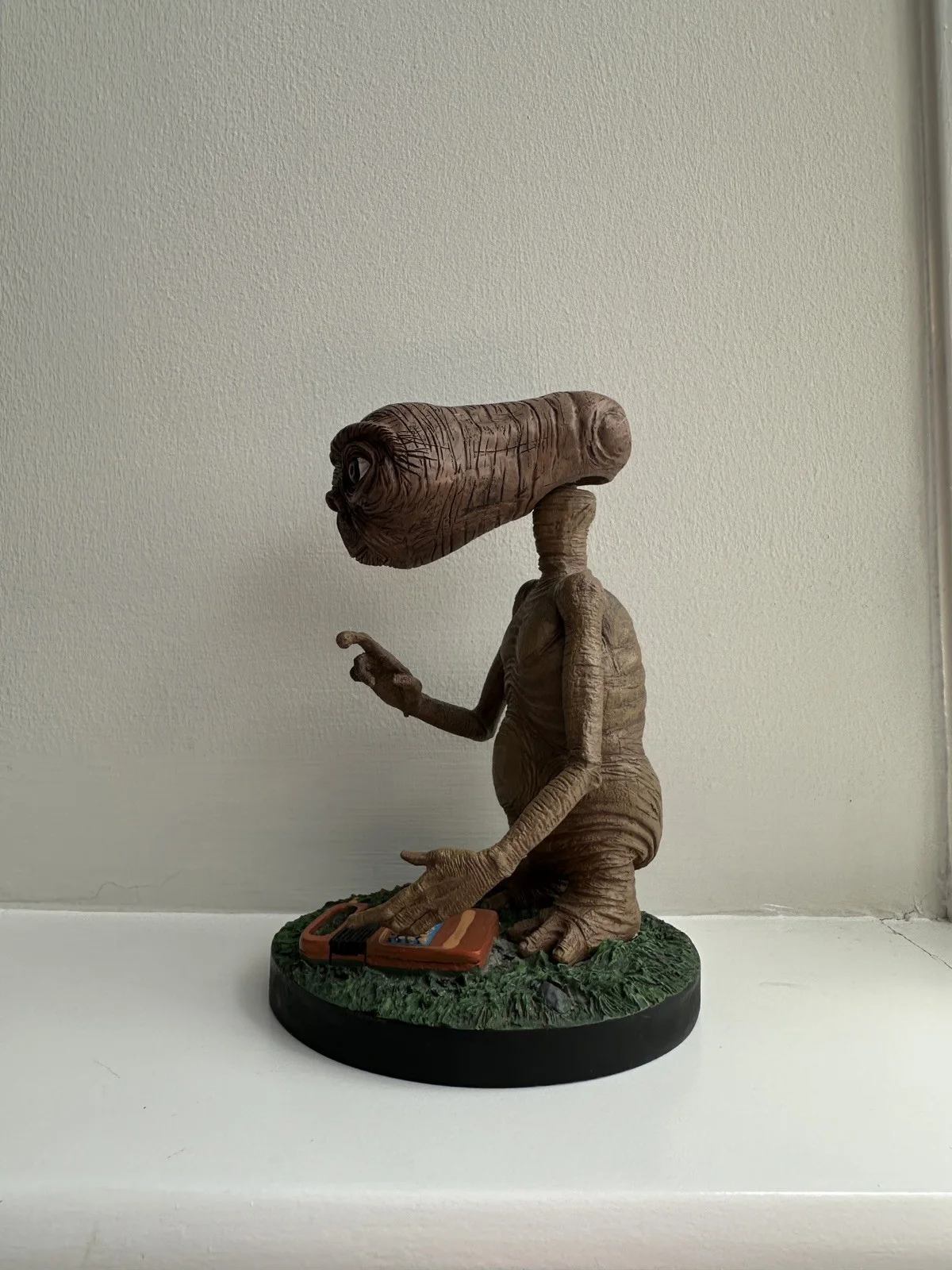 Neca E.T Hand Painted Head Knocker with original box, image 5