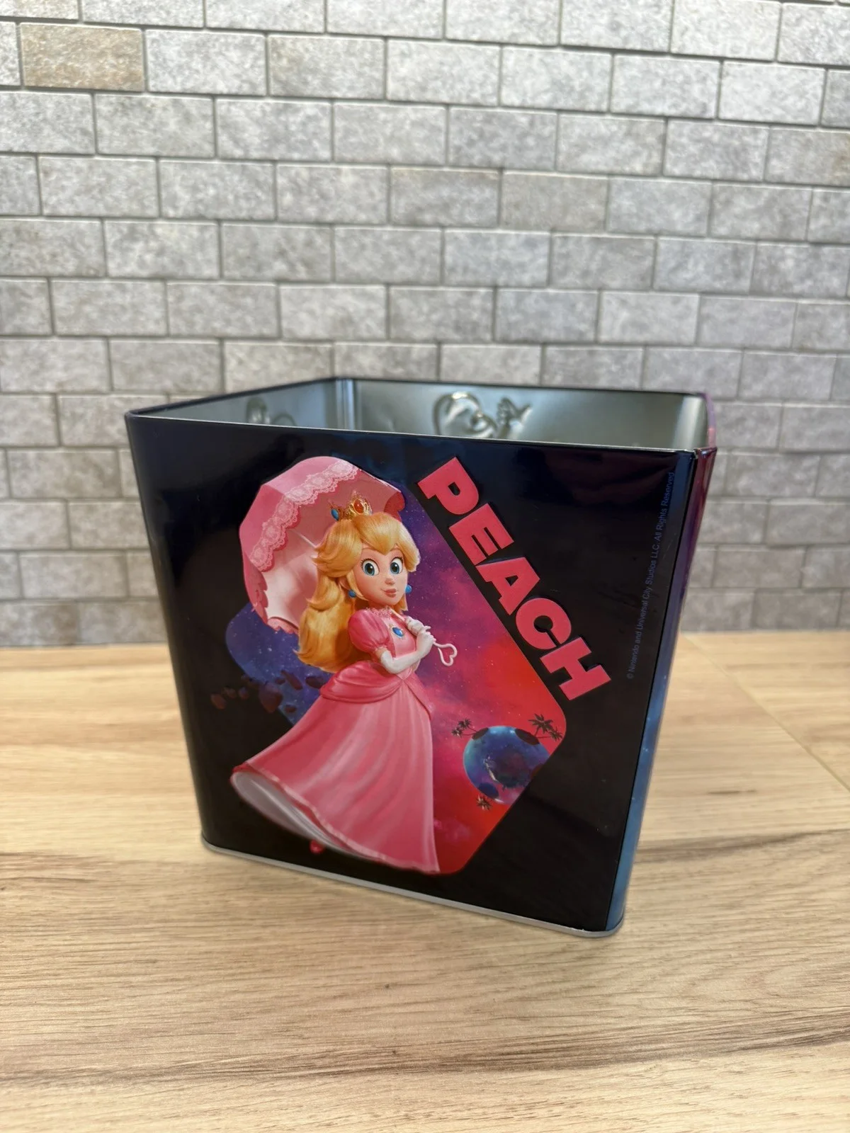 Nintendo Super Mario Galaxy Movie Popcorn Tin with Peach, Yoshi, Mario And Luigi, изображение 4