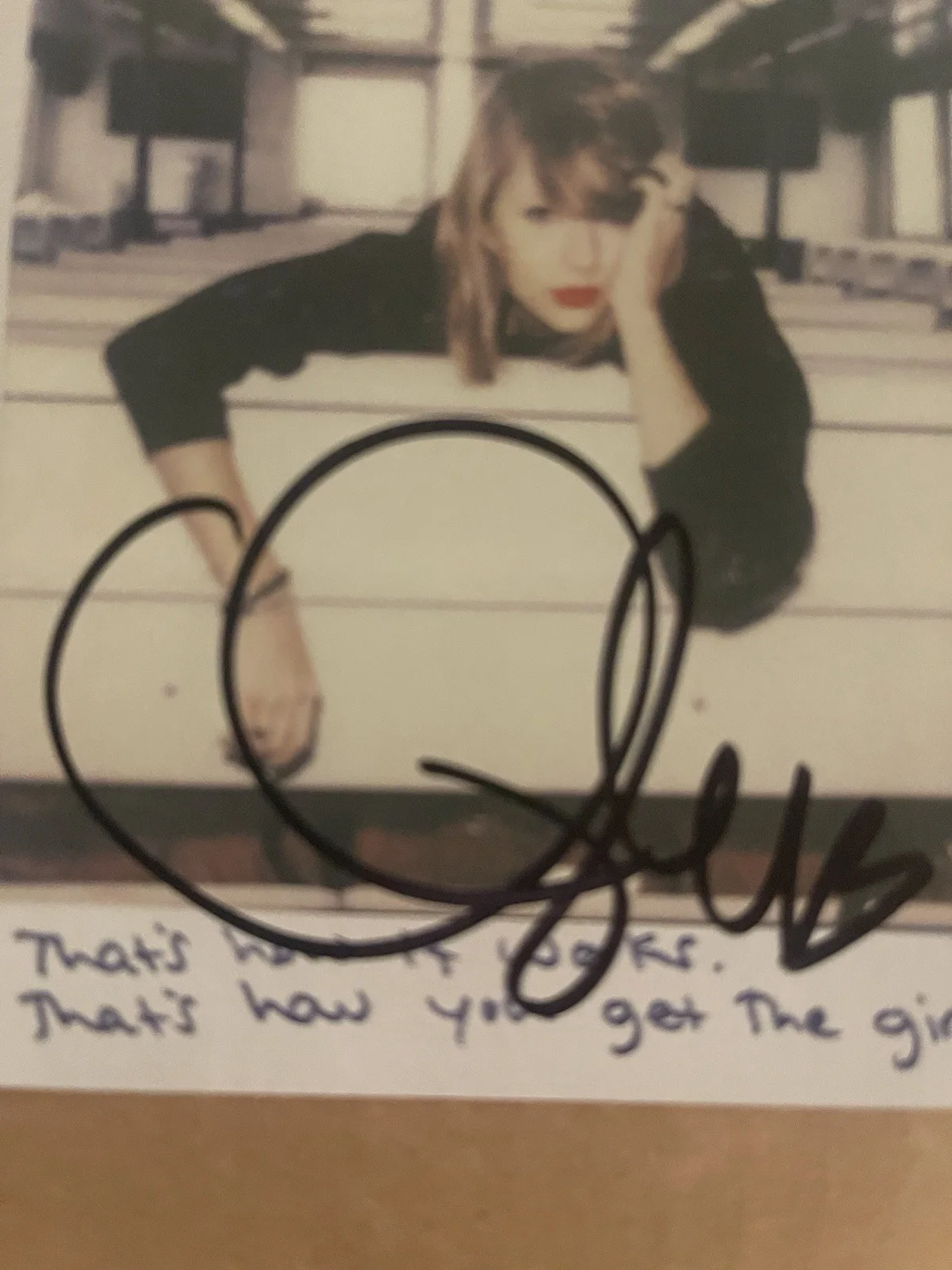 Taylor Swift hand signed Polaroid 1989 RARE, image 2