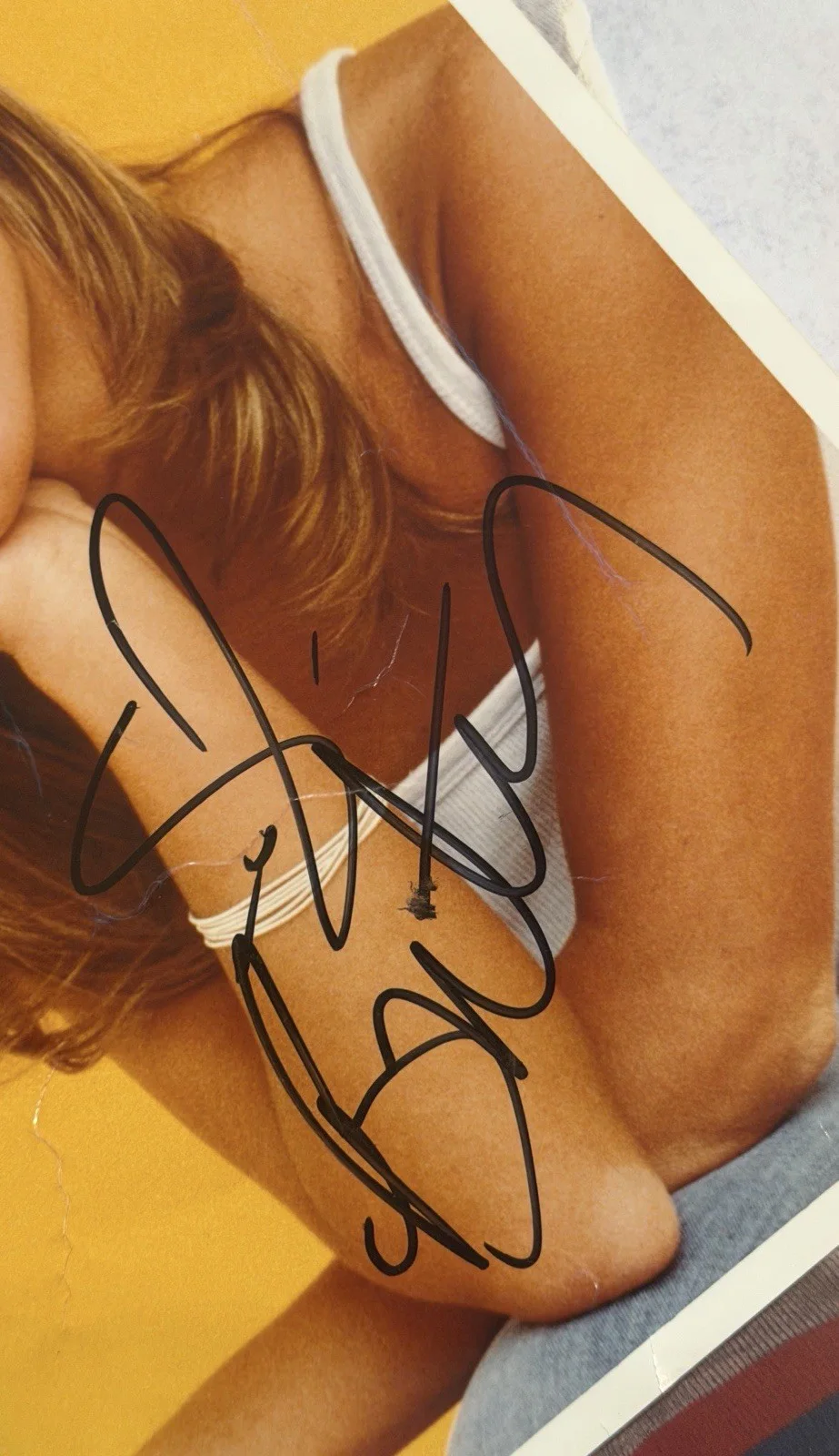 Extremely Rare Britney Spears Autographed 8 X 10 Vintage Picture Promotional, изображение 2