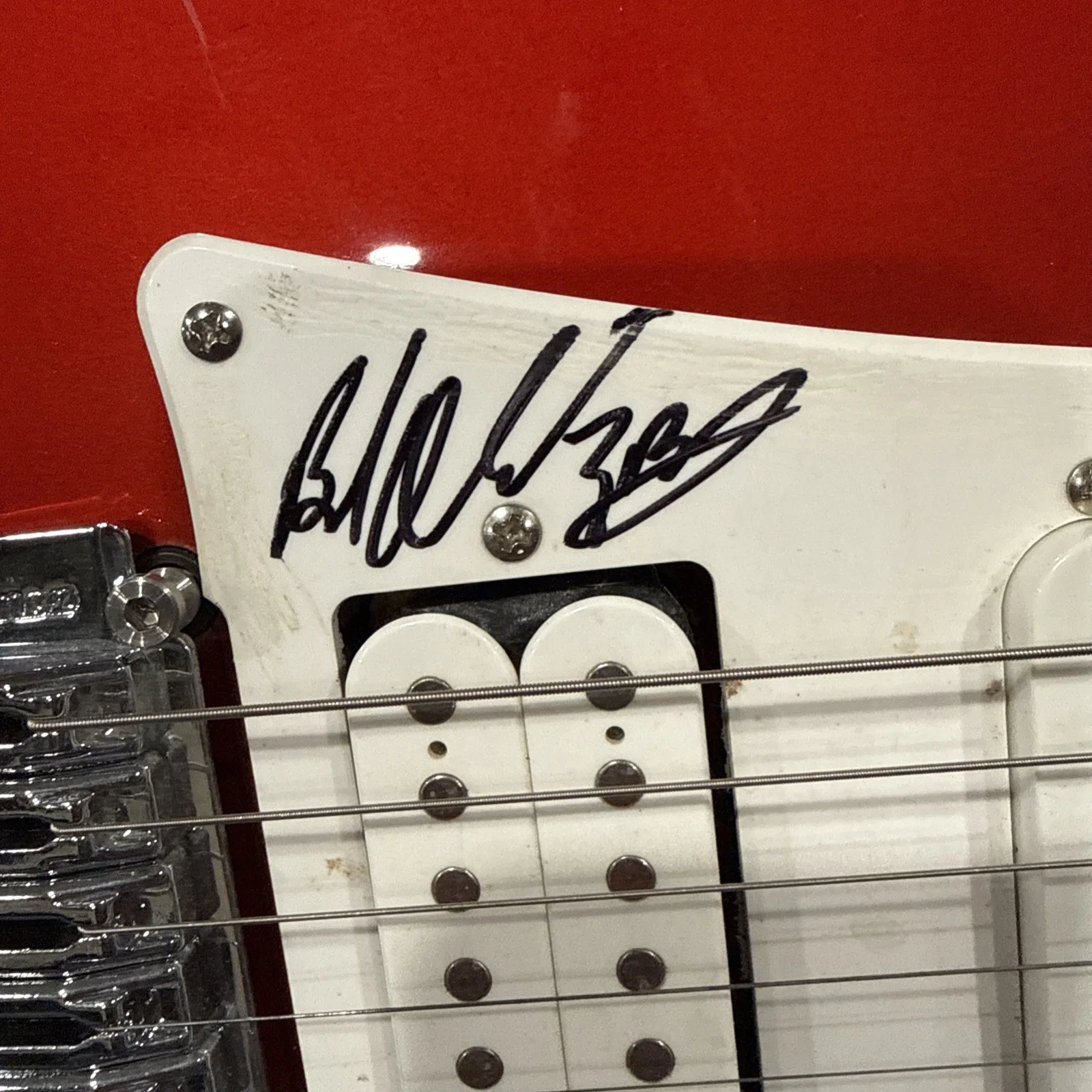 3 DOORS DOWN BRAD ARNOLD SIGNED AUTOGRAPHED GUITAR, image 5