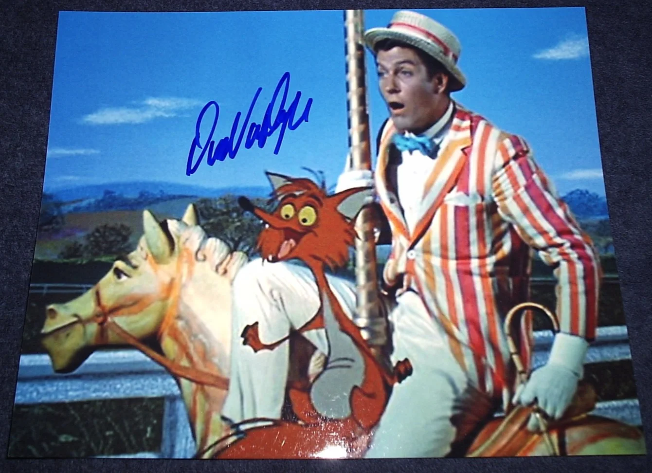 DICK VAN DYKE — DICK VAN DYKE SIGNED PHOTO 8X10 COLOR MARY POPPINS! XRARE PROOF COMIC LEGEND JSA, image 2
