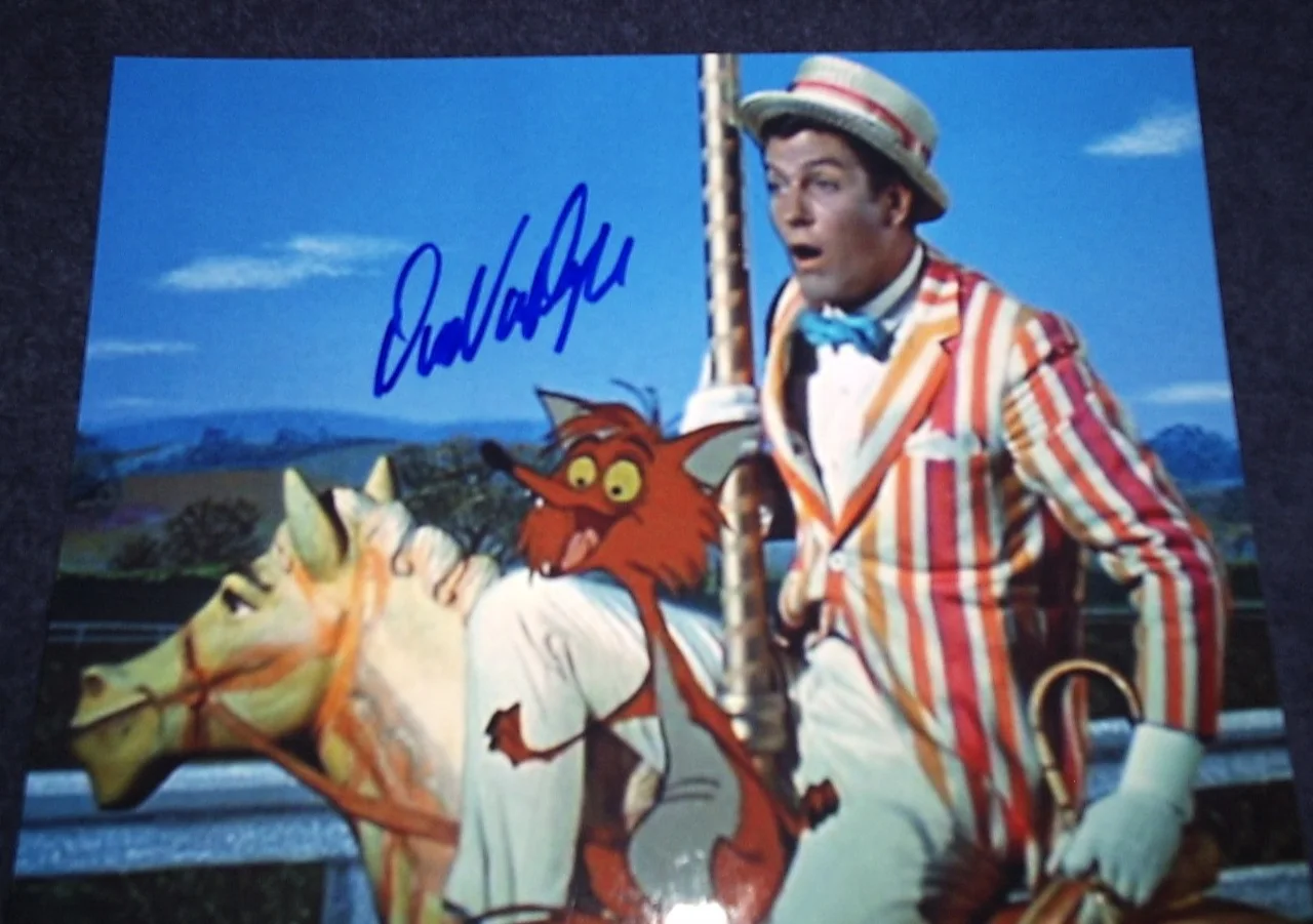 DICK VAN DYKE — DICK VAN DYKE SIGNED PHOTO 8X10 COLOR MARY POPPINS! XRARE PROOF COMIC LEGEND JSA, image 3