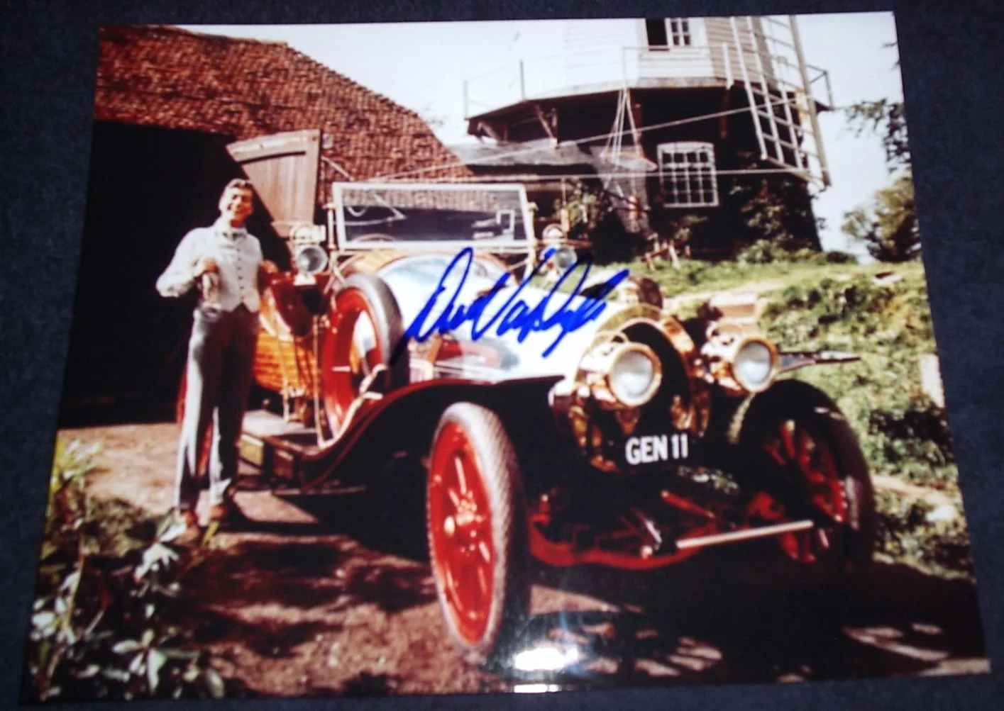 DICK VAN DYKE — DICK VAN DYKE SIGNED PHOTO 8X10 COLOR MARY POPPINS XRARE PROOF COMIC LEGEND! JSA, image 2