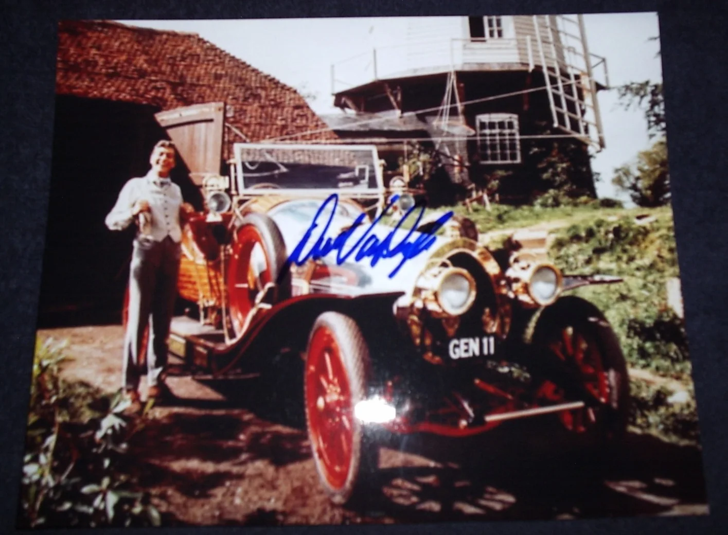 DICK VAN DYKE — DICK VAN DYKE SIGNED PHOTO 8X10 COLOR MARY POPPINS XRARE PROOF COMIC LEGEND! JSA, image 3