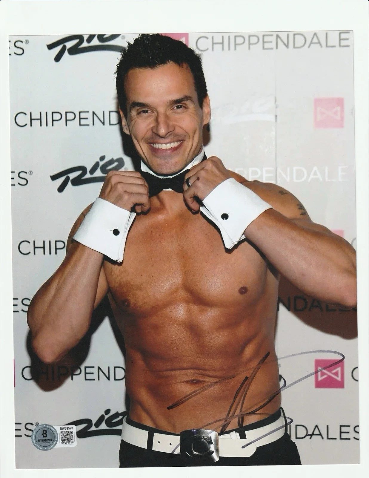 Antonio Sabato Jr — Antonio Sabato Jr. signed autographed classic 8x10 photo Beckett BAS coa