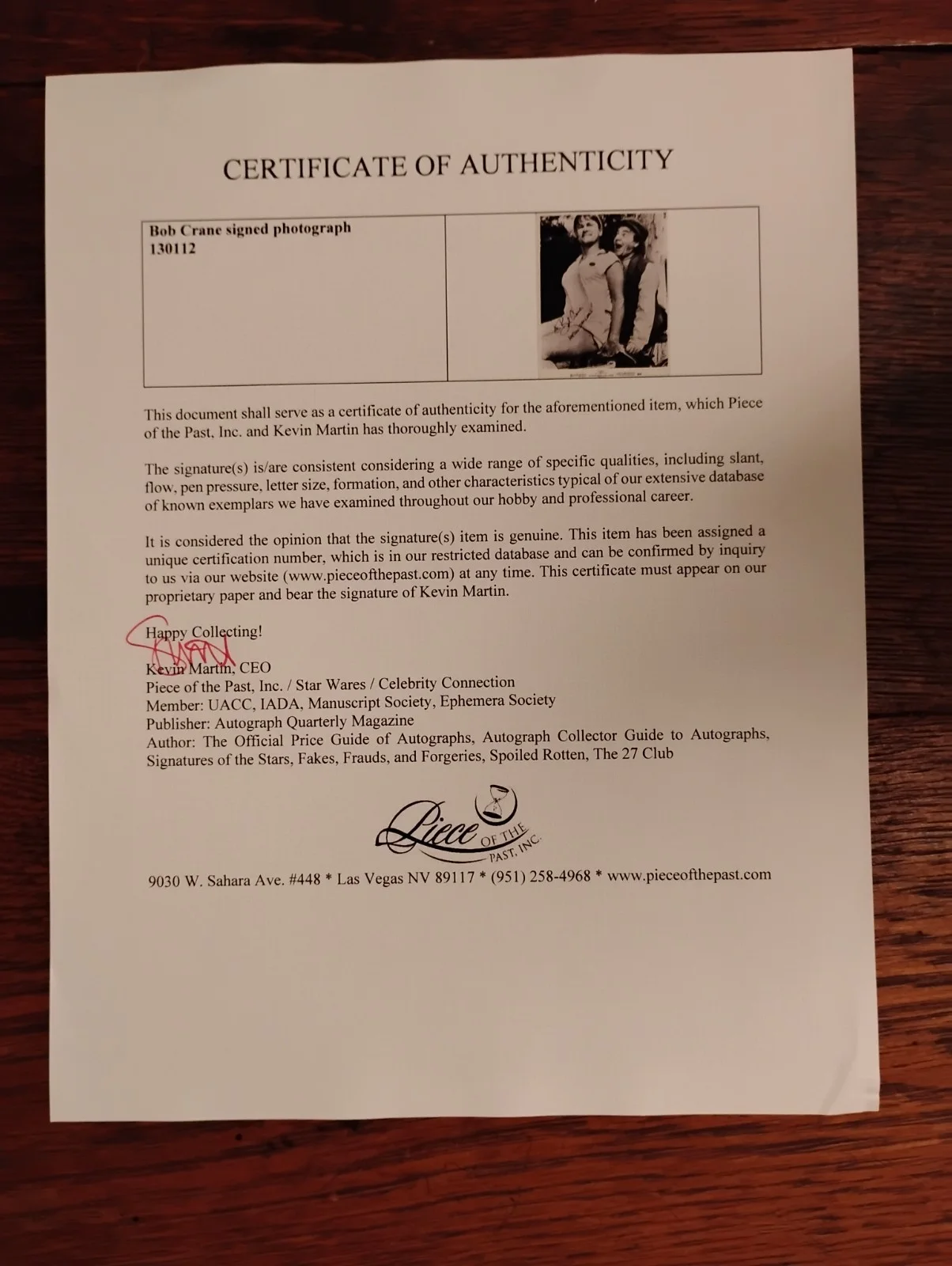 Bob Crane — Vintage Bob Crane Signed 9 X 7 Photo " The Wicked Dreams of Paula Schultz" W/COA, изображение 2